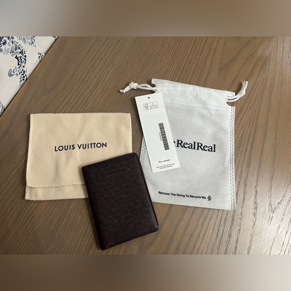 Louis Vuitton Burgundy Taiga Leather Wallet - Picture 5 of 8